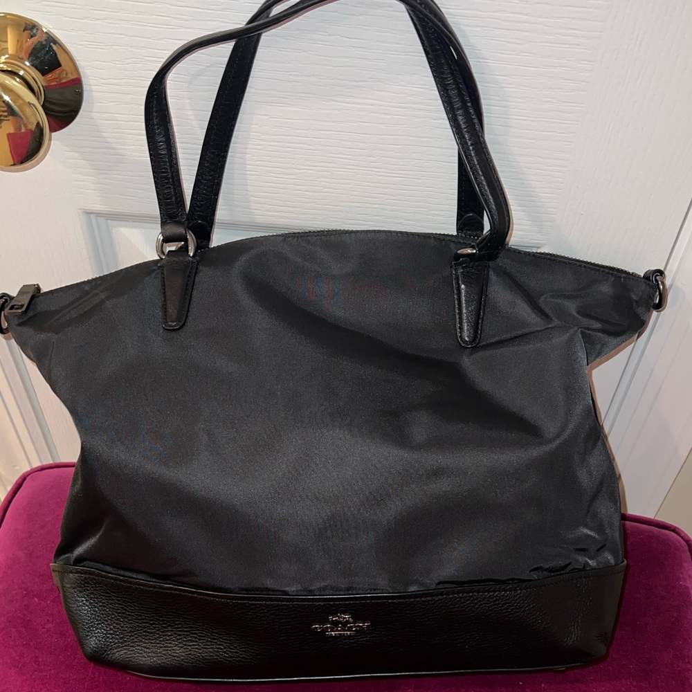 Coach black shoulder bag, nylon and leather hybrid